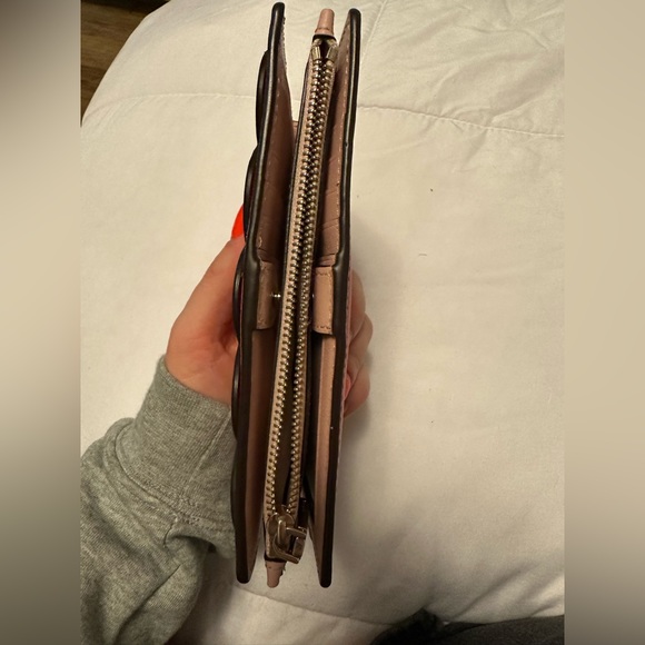 Kate Spade Magnolia Street Braylon wallet - Picture 4 of 10